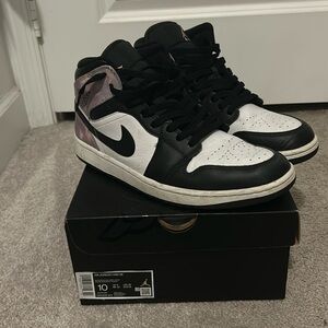 Air Jordan 1 Mid SE ‘Zen Master’